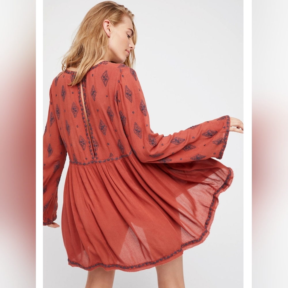 FREE PEOPLE Flowy Boho Tunic Dress Cottage Embroidered Burnt Orange Blu Roomy XS - Picture 8 of 11